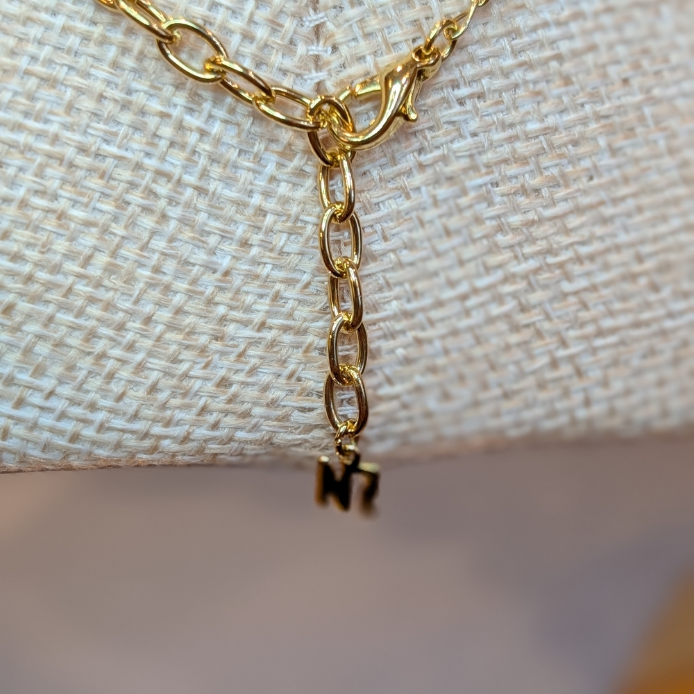 Nina Ricci Gold Plated Initial Pendant Necklace NWOT - Picture 4 of 4